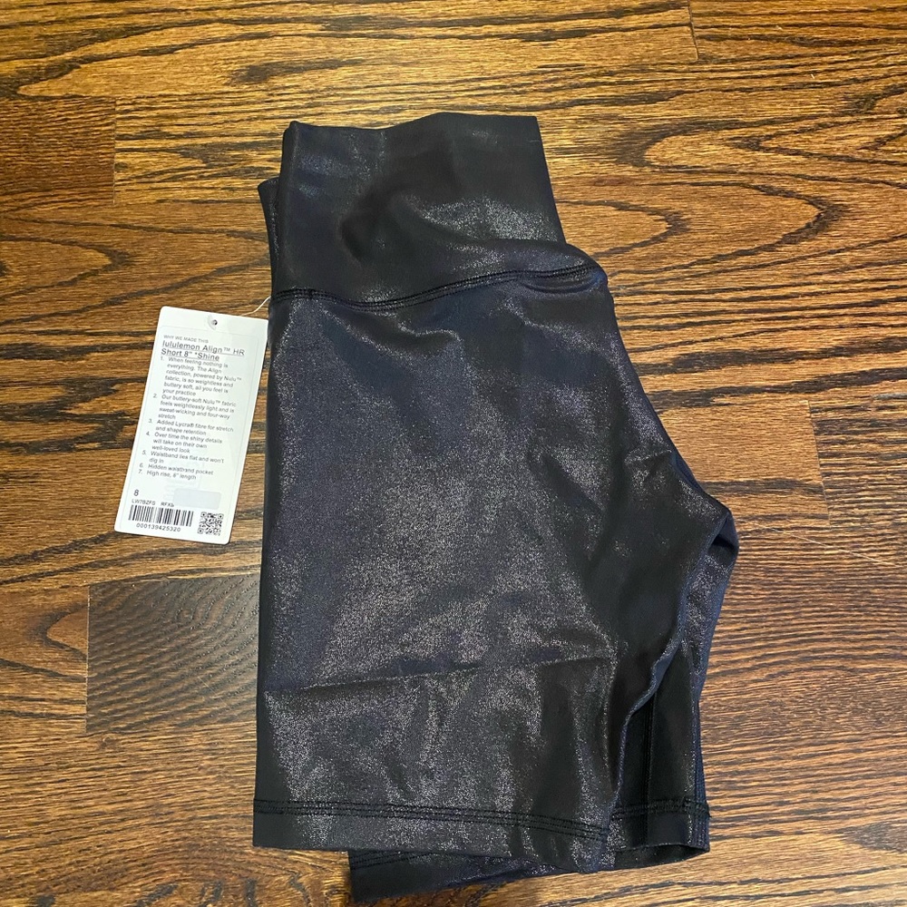 Lululemon Align ‘shine’ shorts. Size 8. NWT. 8inch inseam